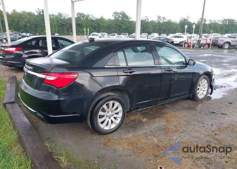 2013 Chrysler 200 Touring из США, поврежденный, VIN 1C3CCBBB5DN600590